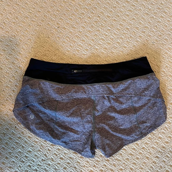 Lululemon speed up short (2.5 in) - Picture 2 of 2